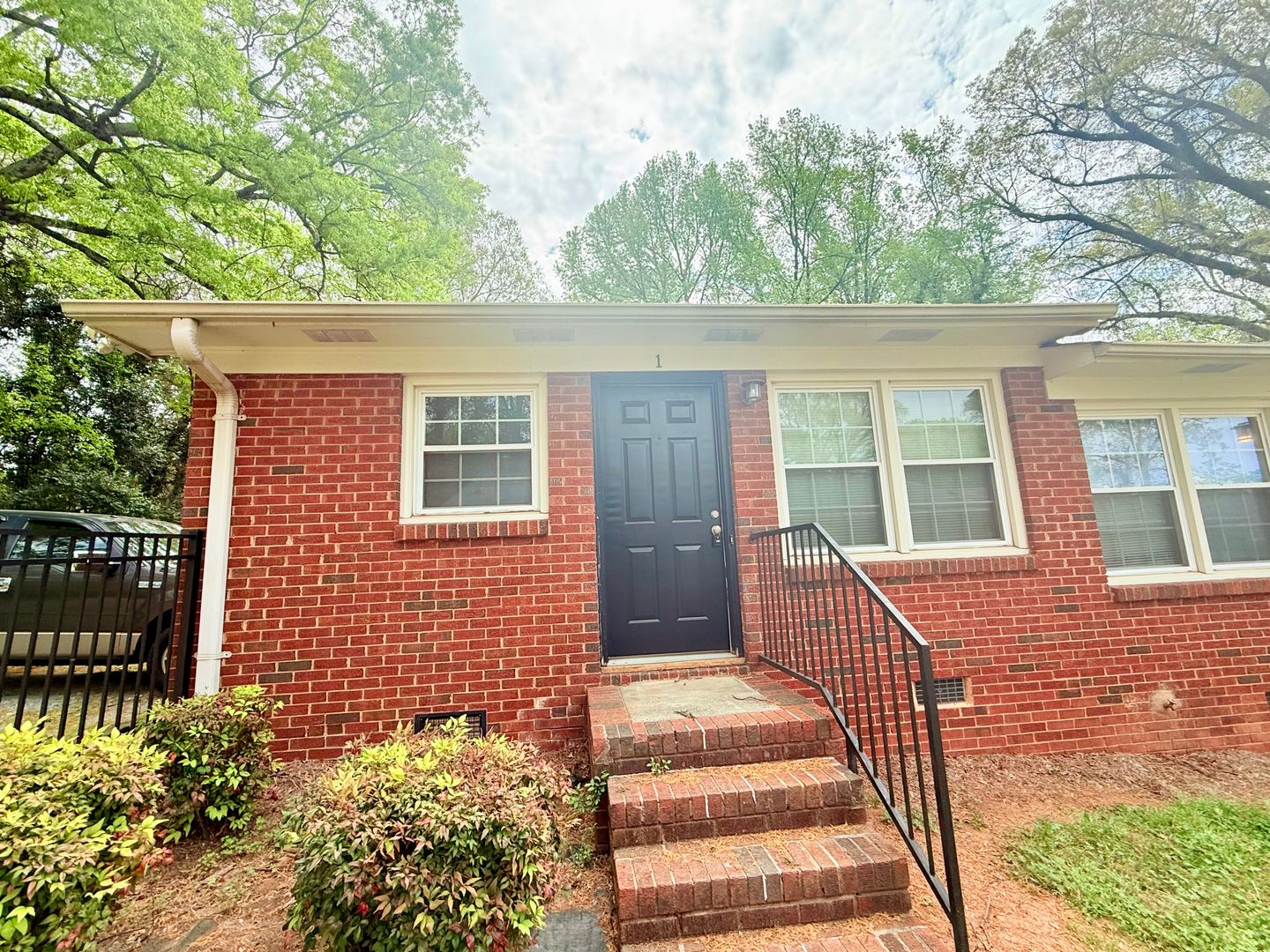 Charlotte Condo: 3436 Washburn Ave