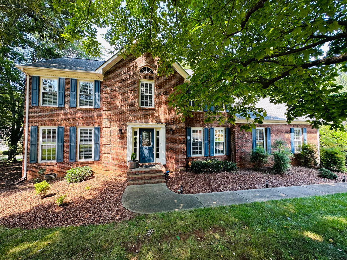 Charlotte House: 4919 Sarah Hall Ln