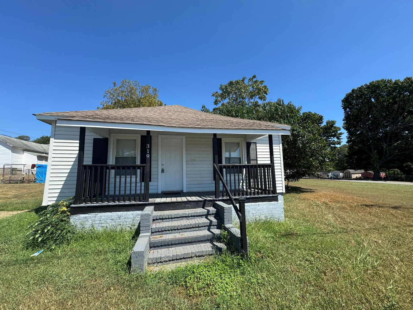 Kings Mountain House: 319 Linwood Rd