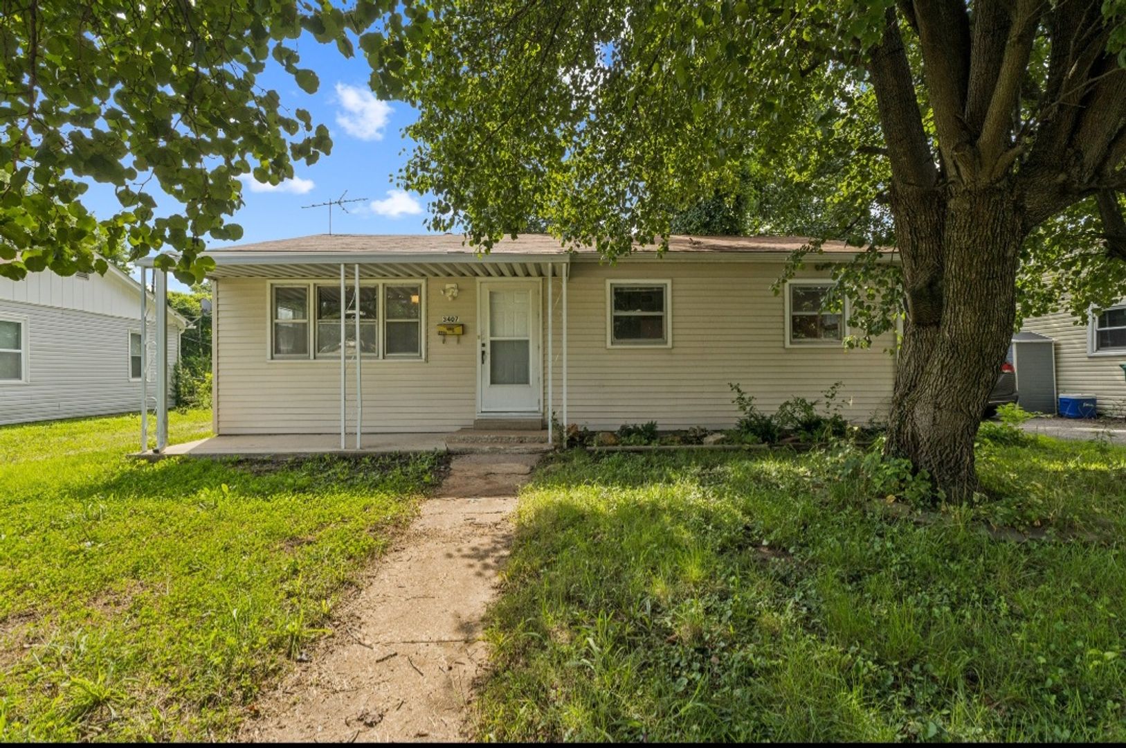 Cahokia House: 3407 Barber St