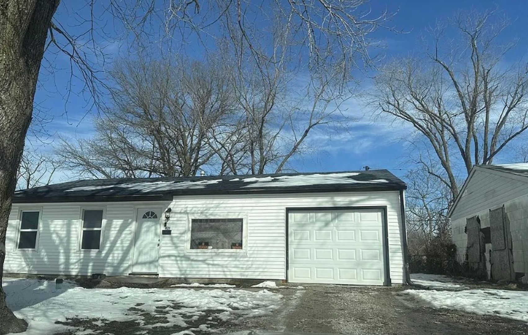 Cahokia House: 821 Saint Monica