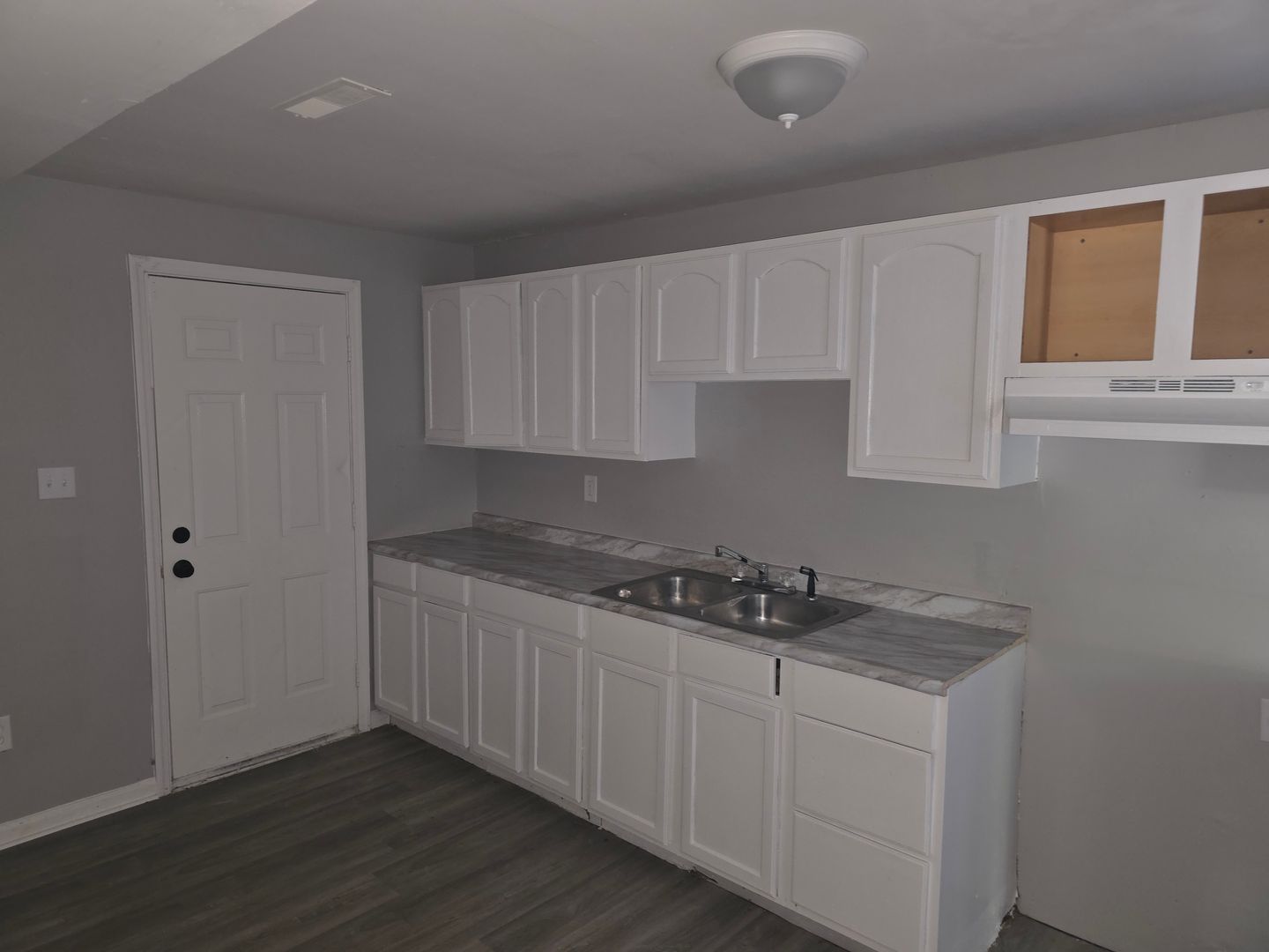 Cahokia House: 1305 St Stephens Dr