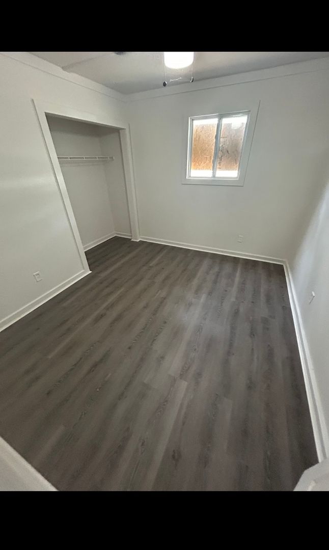 Cahokia House: 1710 Parklane Dr