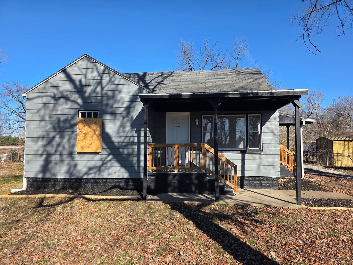 Cahokia House: 319 Levin Dr