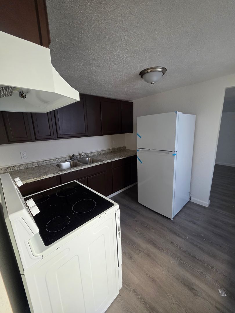 Caseyville Apartment: 205 S Main St