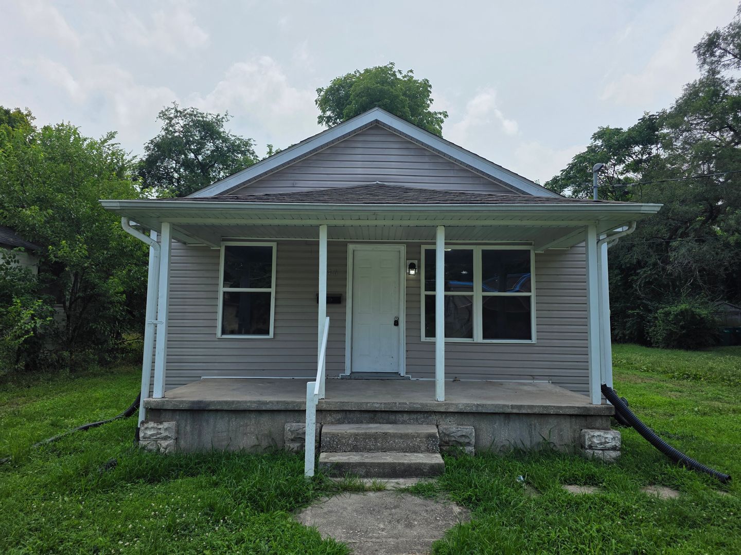 Cahokia House: 546 Mildred Ave
