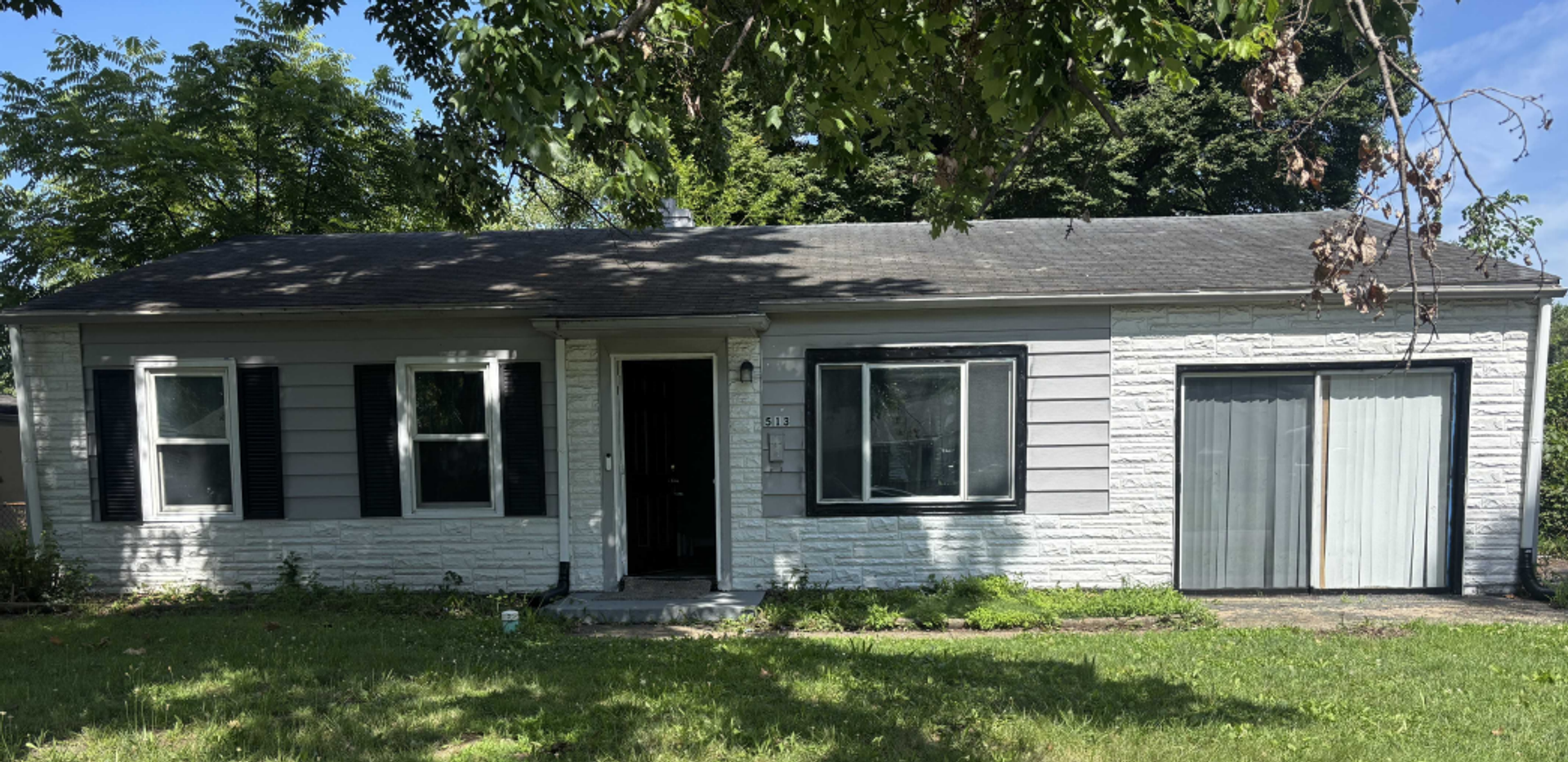 Cahokia House: 513 Saint Barbara Ln
