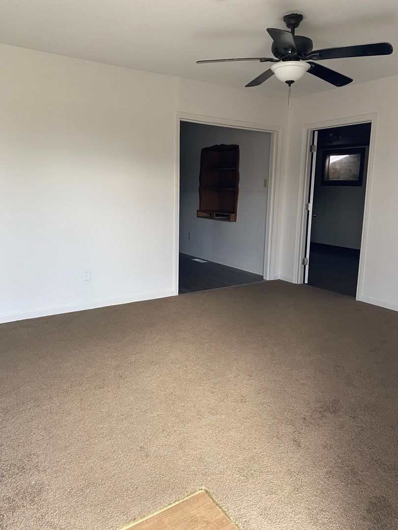 Cahokia House: 325 Rieber