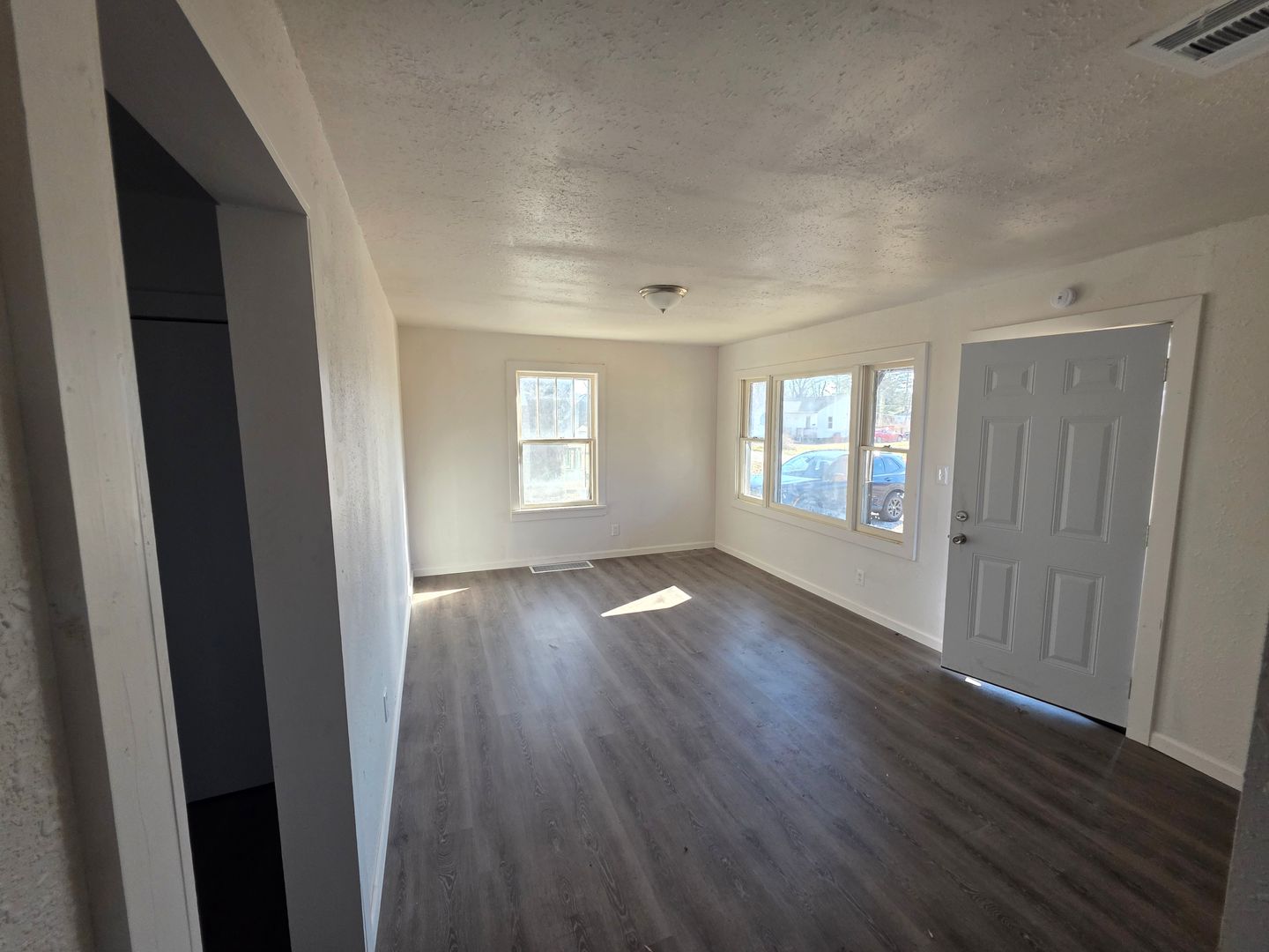 Cahokia House: 319 Levin Dr