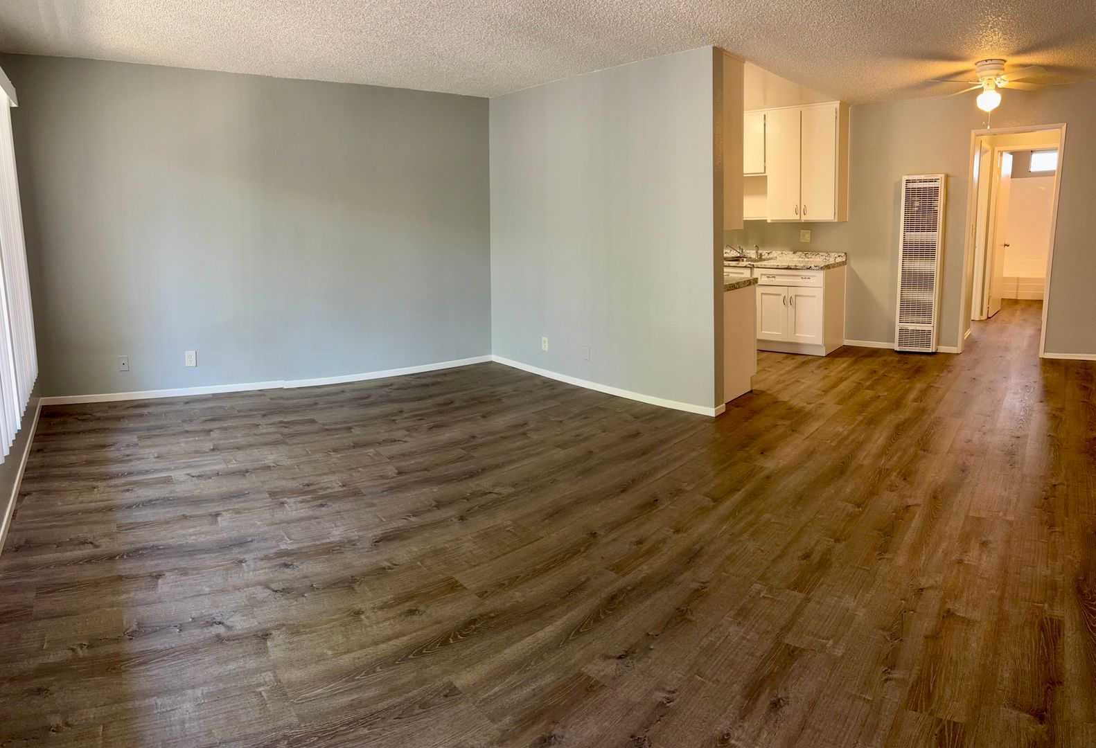Long Beach Apartment: 421 E 9th Street