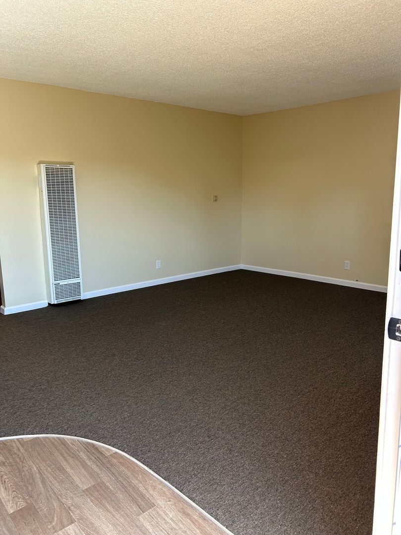 Long Beach Apartment: 520-540 E. Pleasant St.