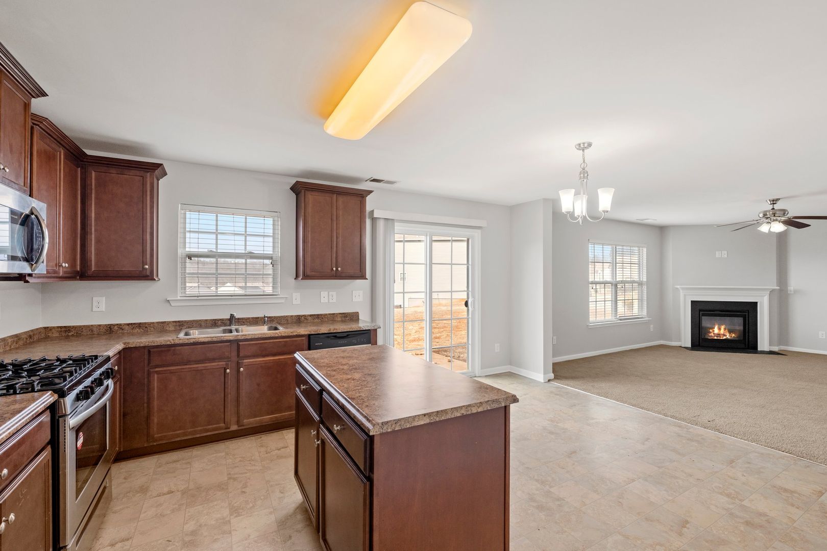 Piedmont House: 200 Willow Grove Way