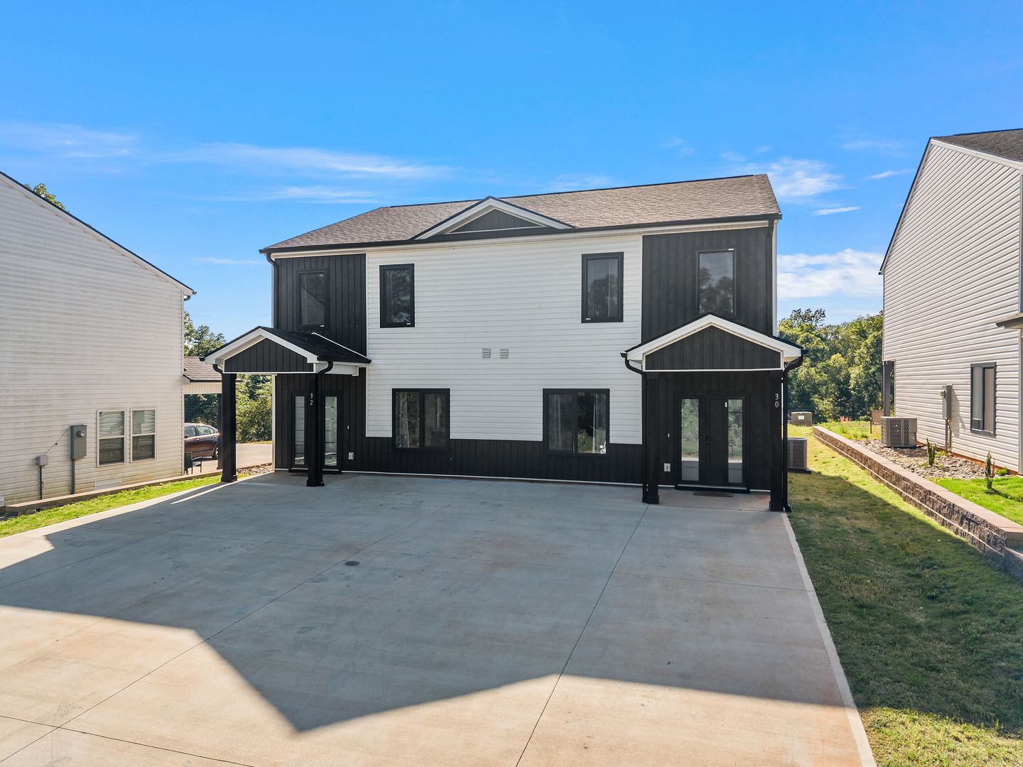 Spartanburg House: 30 Beverly Hills Dr