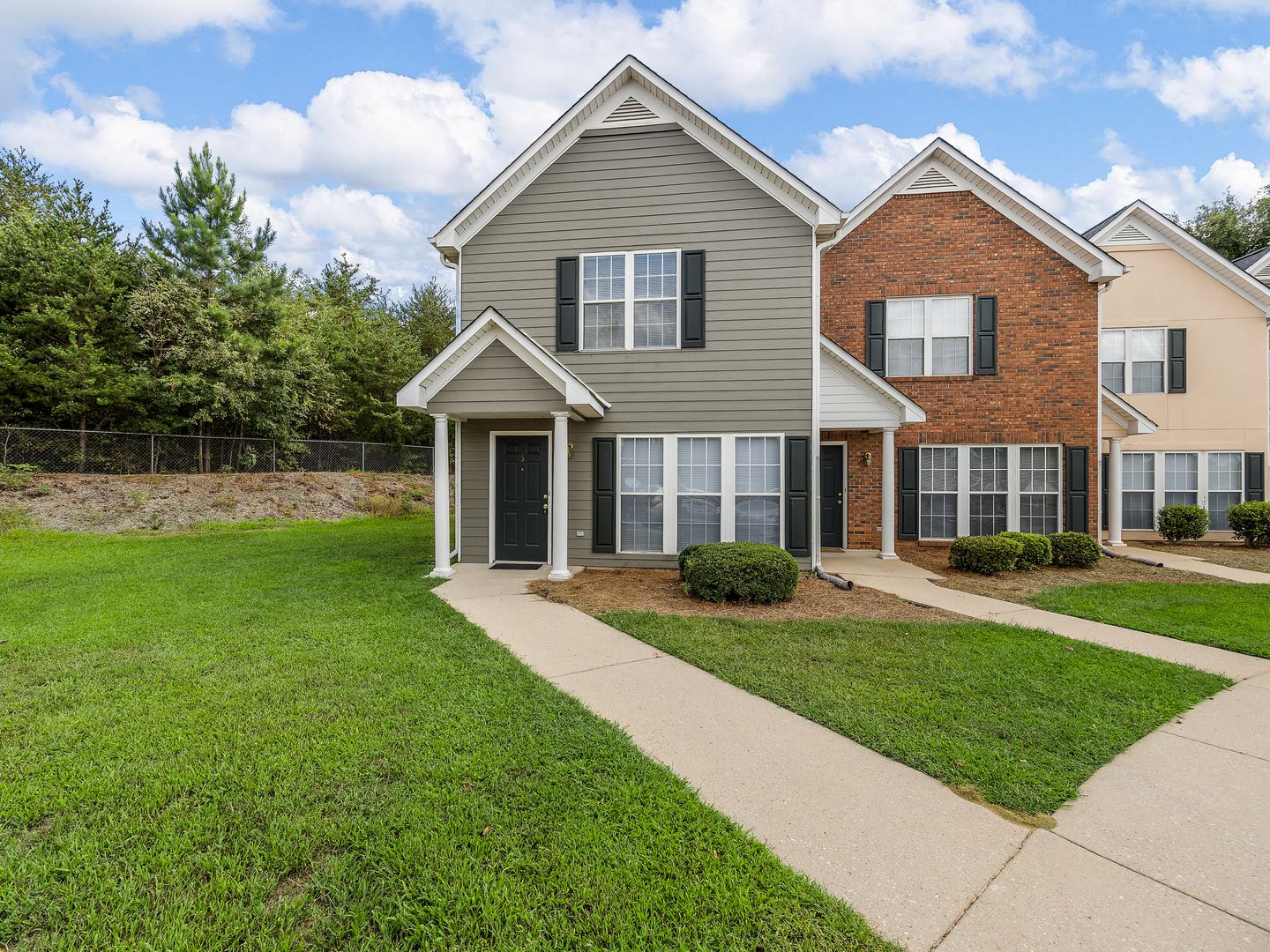 Greer Townhome: 5 Whitfield Way