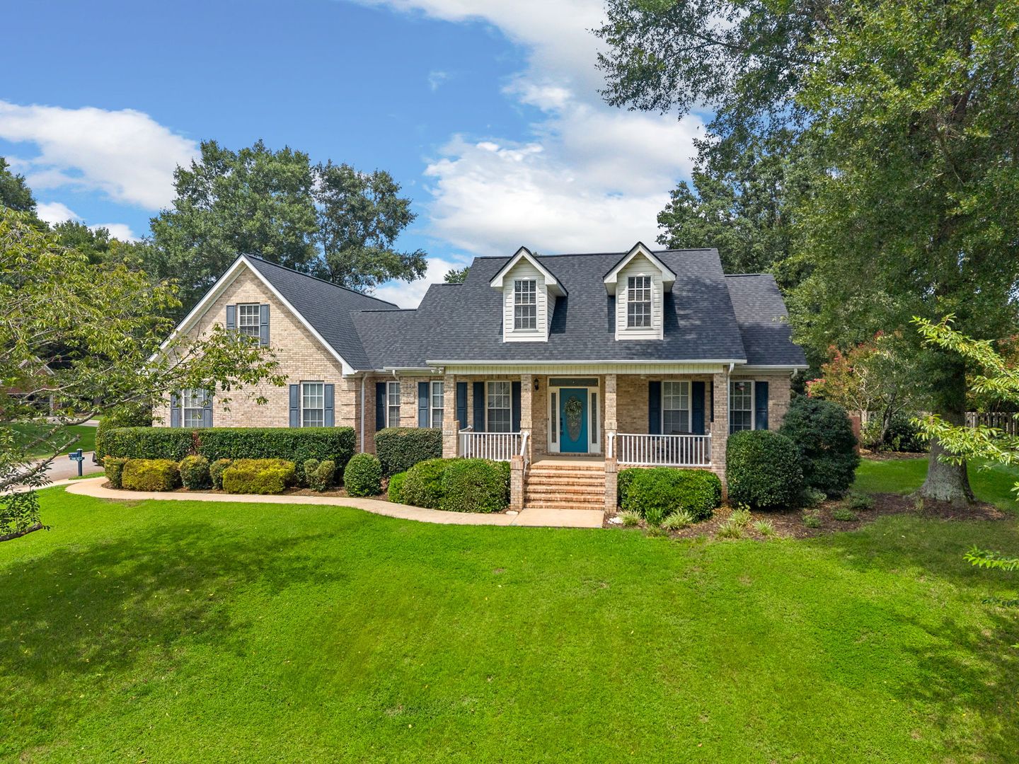 Boiling Springs House: 708 Symmetry Ct
