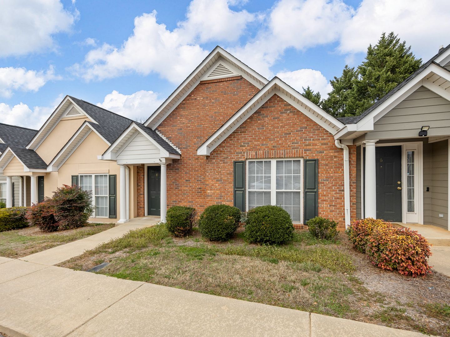 Greer Townhome: 8 Whitfield Way