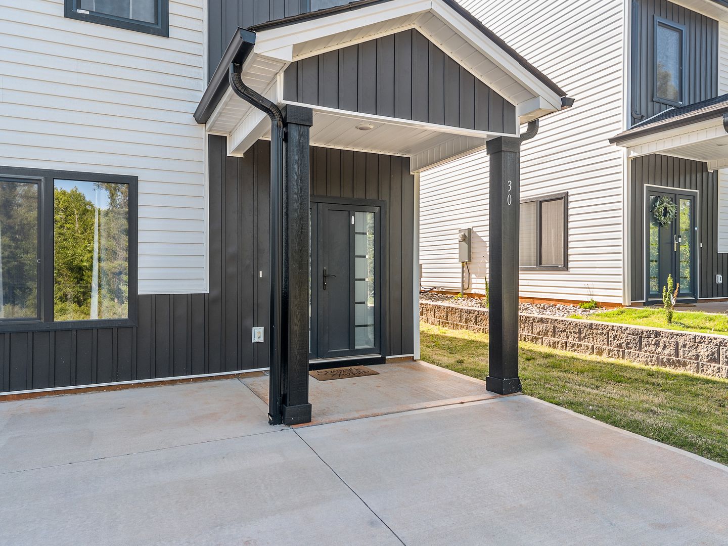 Spartanburg House: 30 Beverly Hills Dr