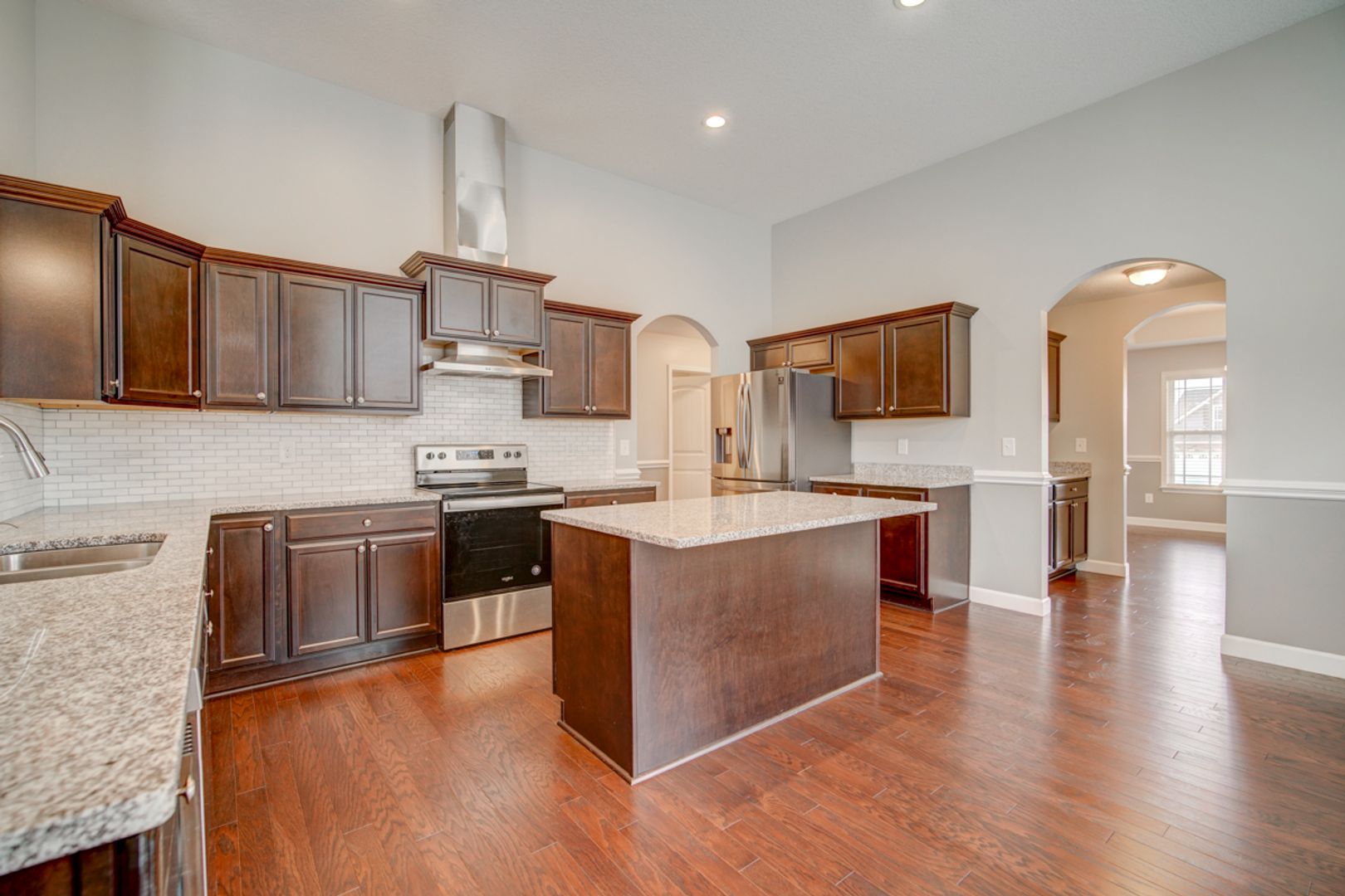 Lyman House: 732 Shelburne Lane