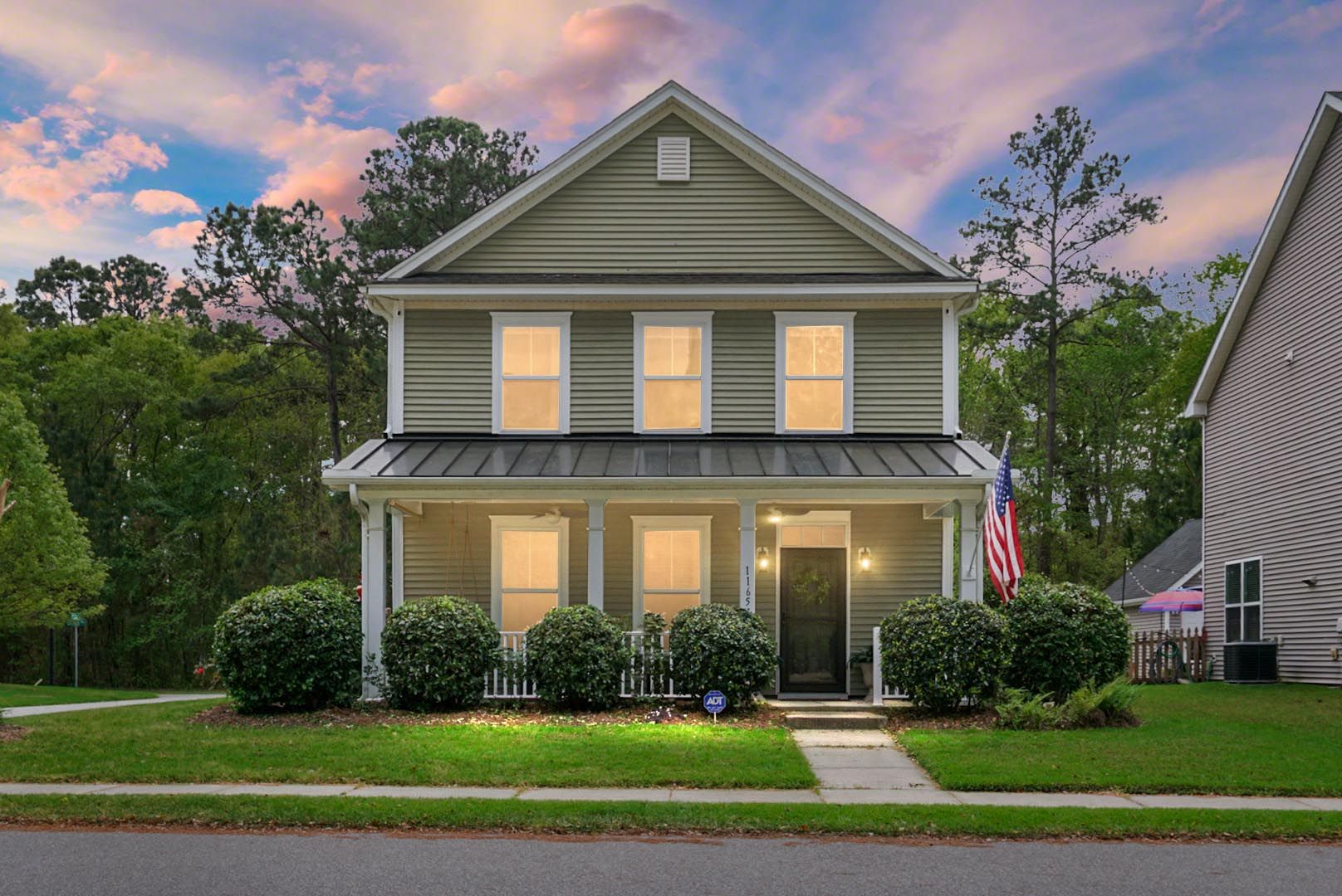 Johns Island House: 1165 Updyke Dr