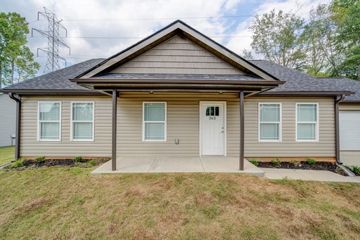 Lovely 3 BR, 2 BA Home. Conveniently Located Between Spartanburg & Greenville, Near The Inland Port