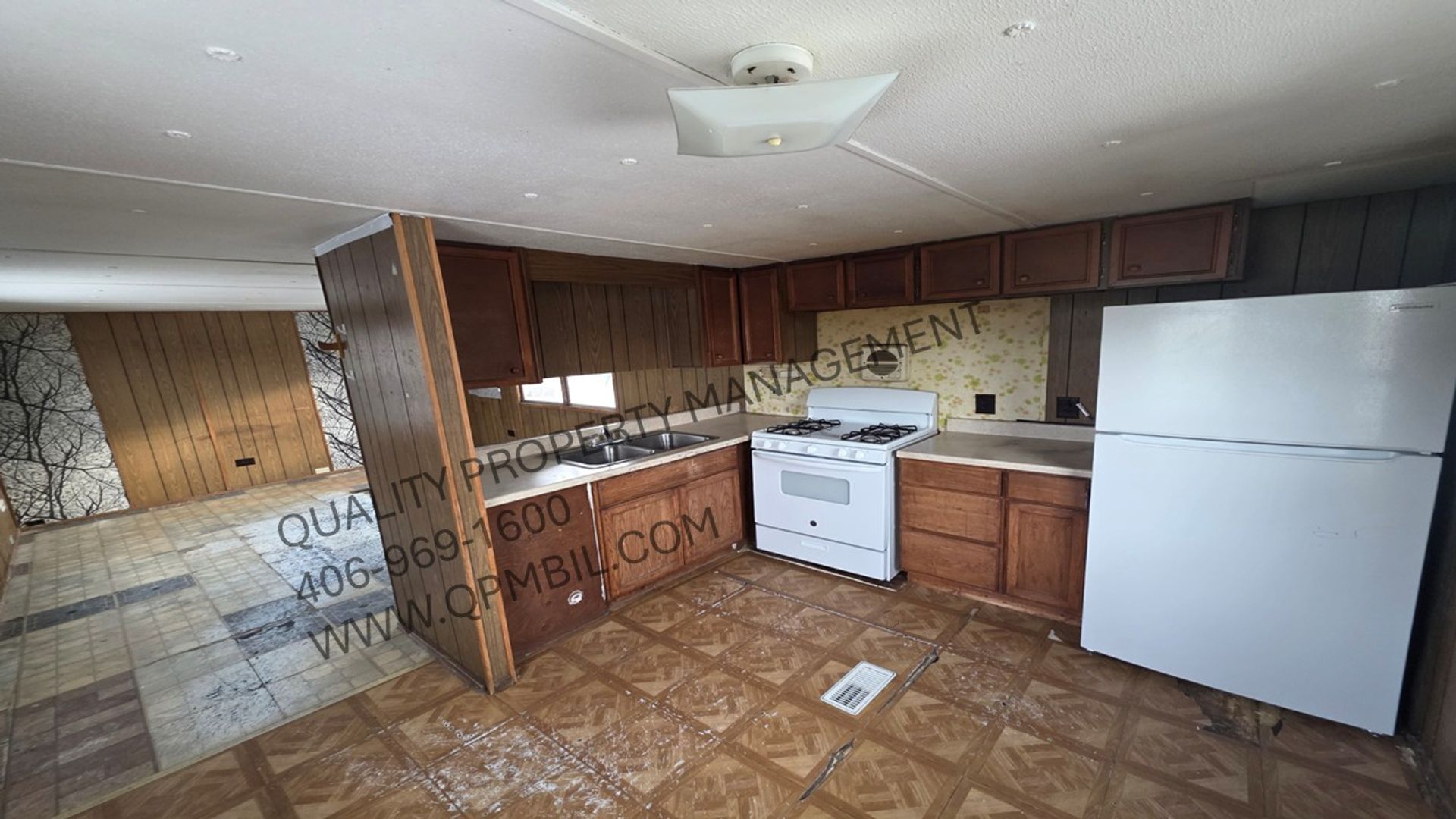 BILLINGS Apartment: 1702 1-10 DICKIE