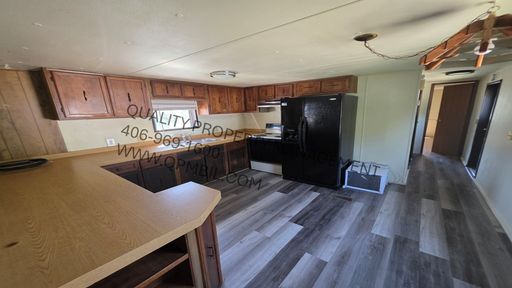 3 BED ONE BATH MOBLIE HOME IN LOCKWOOD – photo 1