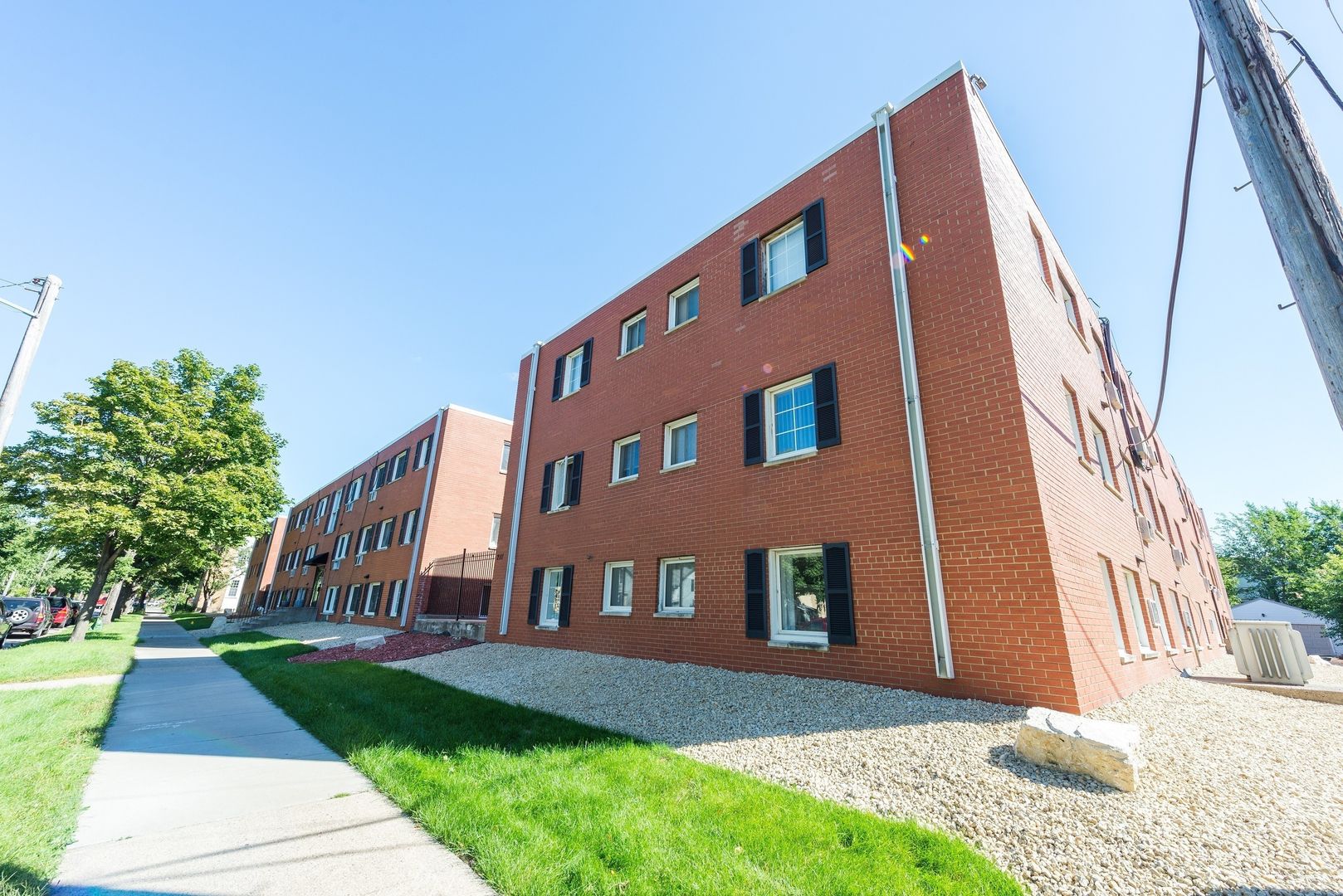 Minneapolis Apartment: 2107 21st Ave South