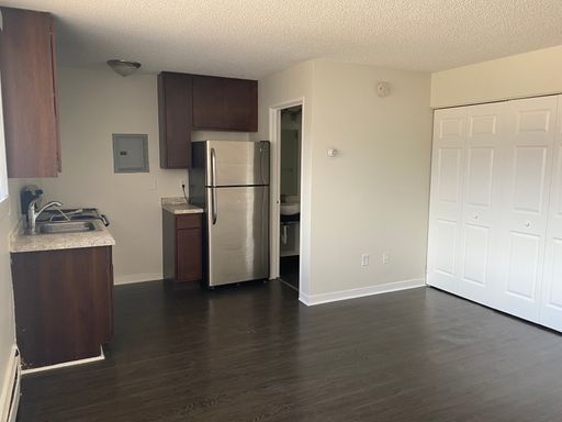 Move-In Special – 2nd Month Rent Free – photo 1