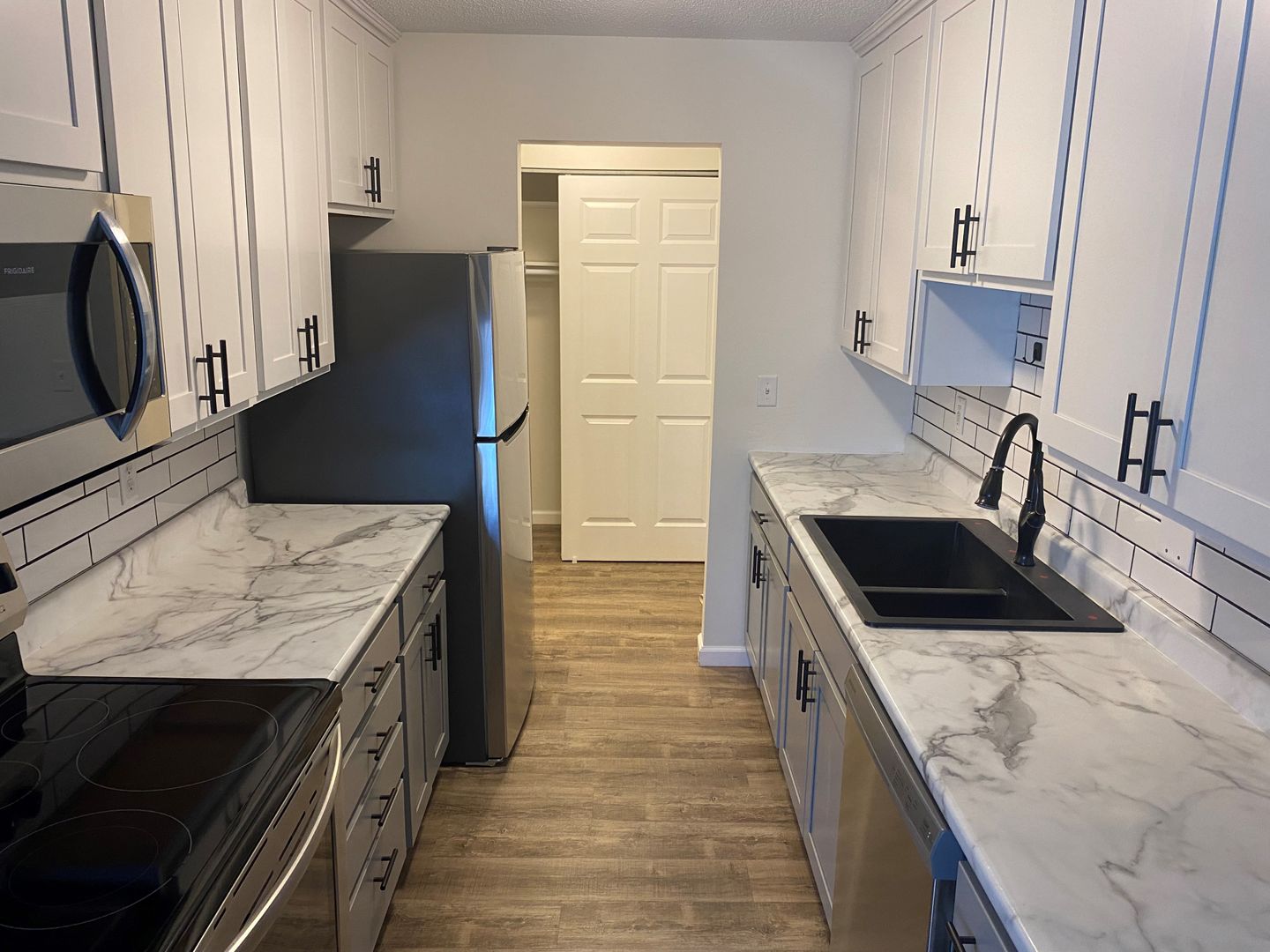 Mounds View Apartment: 2659 County Road H2