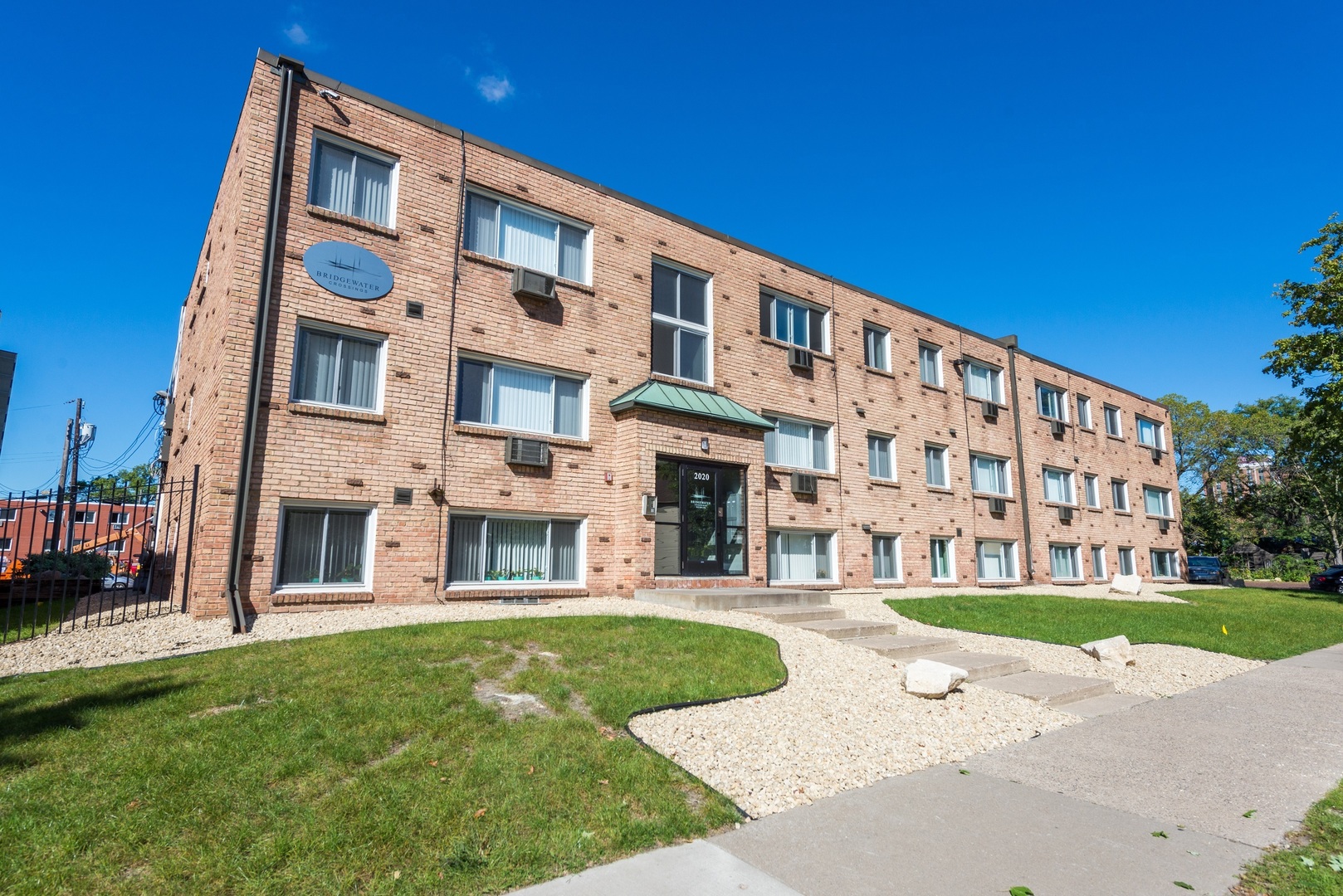 Minneapolis Apartment: 2107 21st Ave South