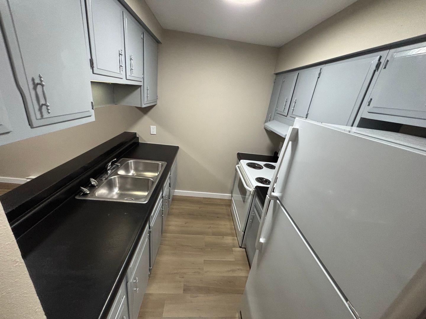 Carroll Apartment: 520 E 18th St