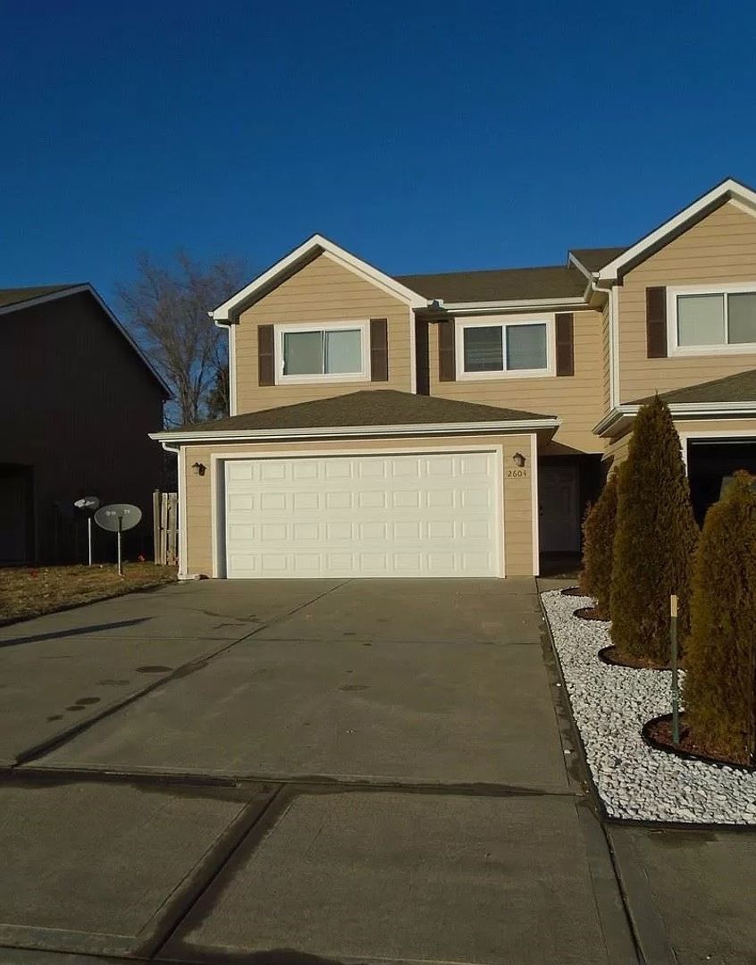 Junction City House: 2602 Deerfield Blvd (Section 8)