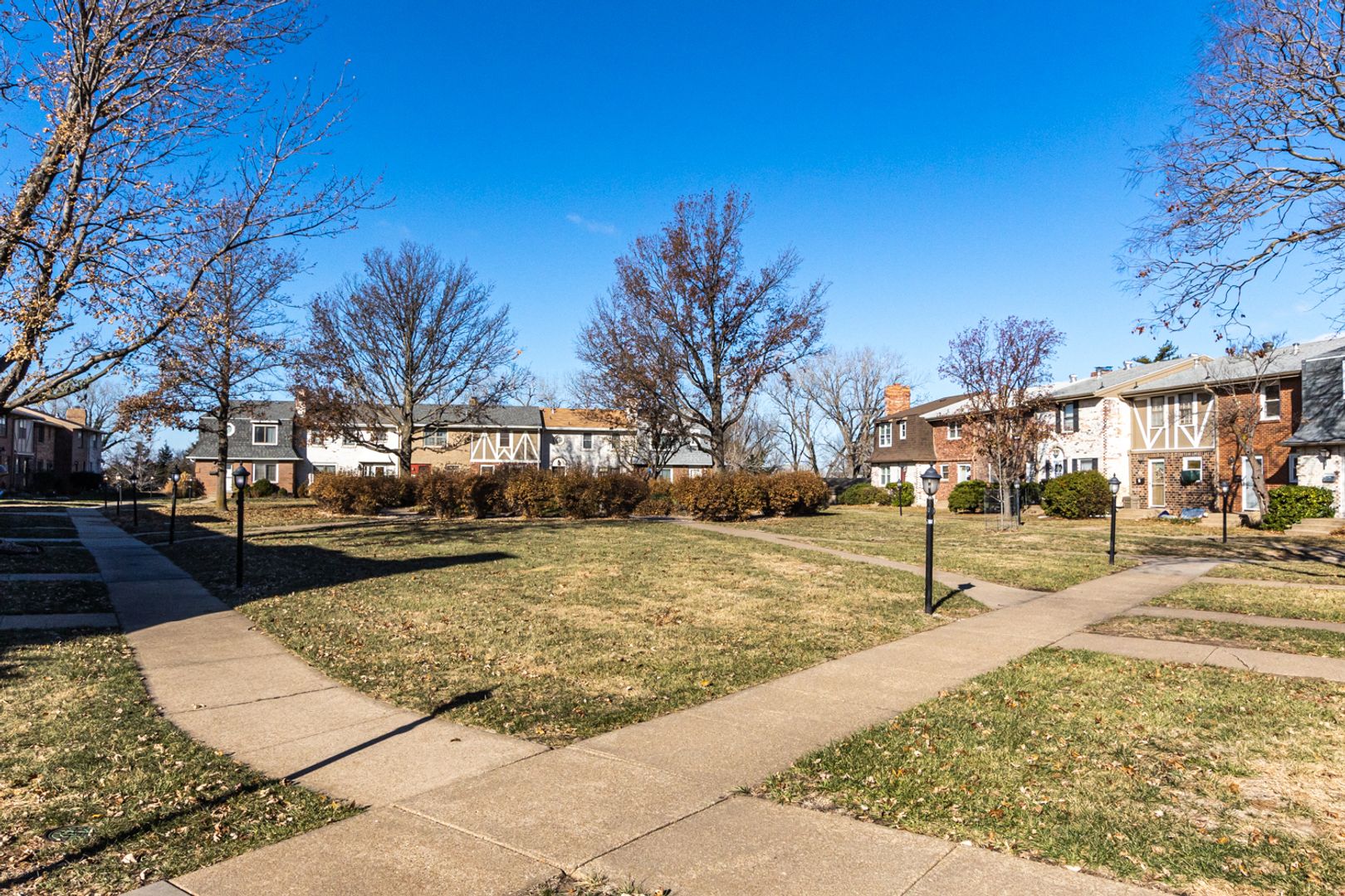 Manhattan Townhome: 308 Twykingham Pl