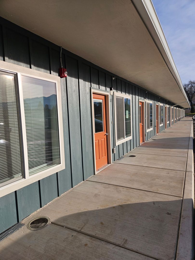Talent Apartment: Suncrest Commons