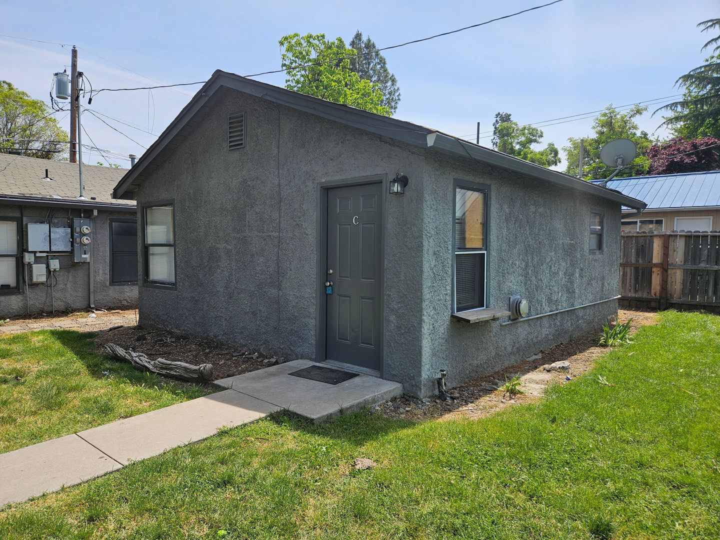Medford Apartment: 323 Chestnut Avenue