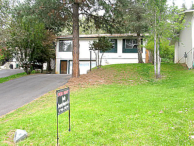 Jacksonville House: 635 S 5th St