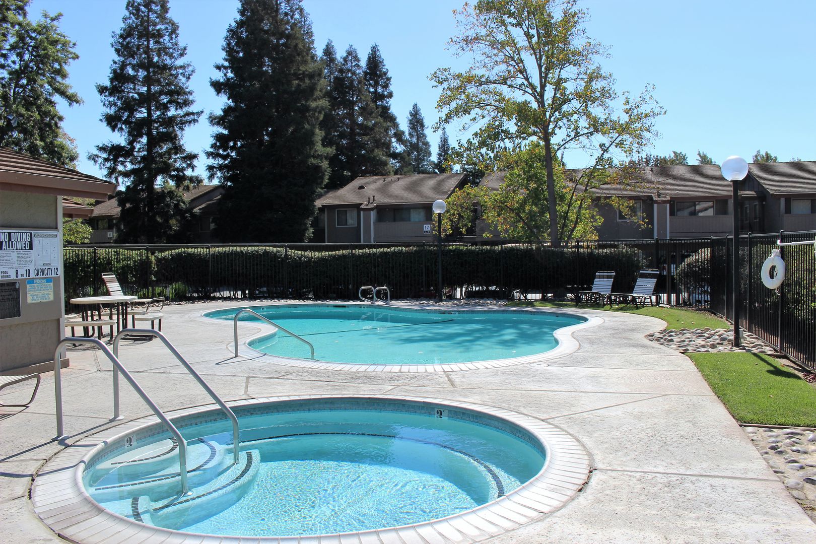 Sacramento Apartment: 8550 Florin Road