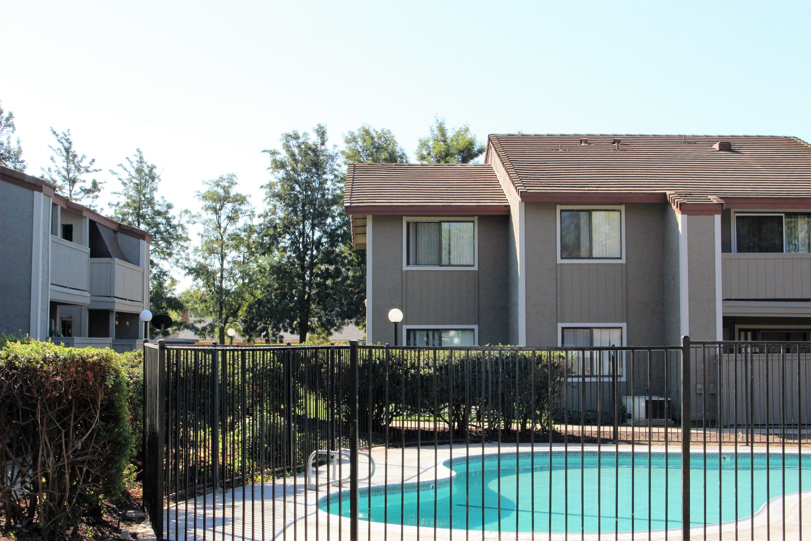 Sacramento Apartment: 8550 Florin Road