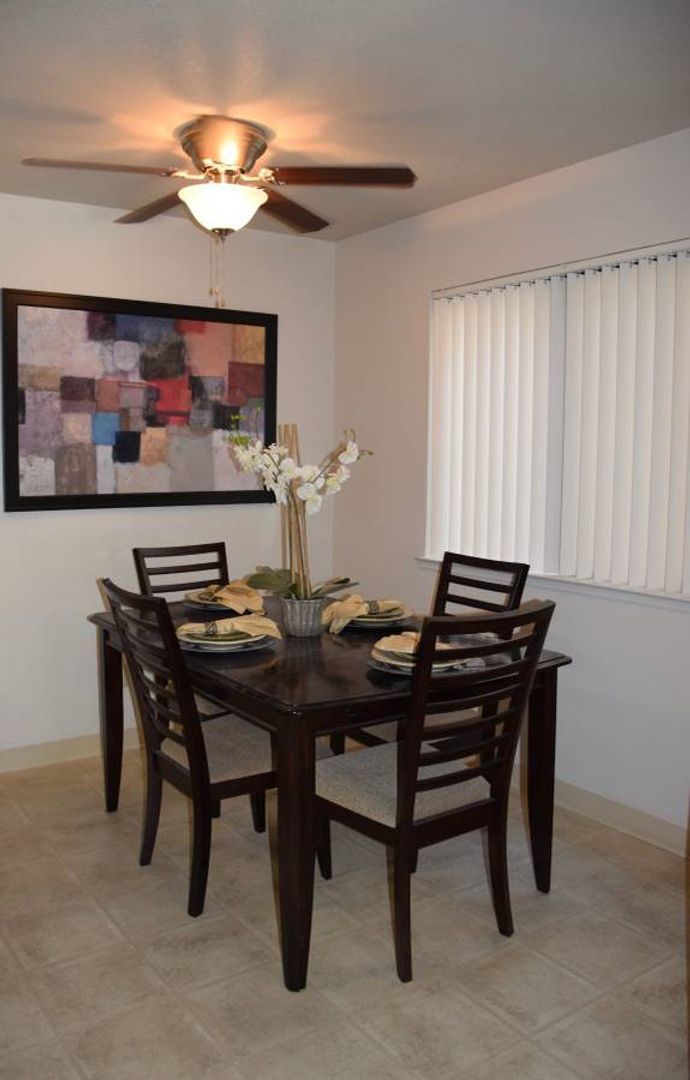 Sacramento Apartment: 8550 Florin Road