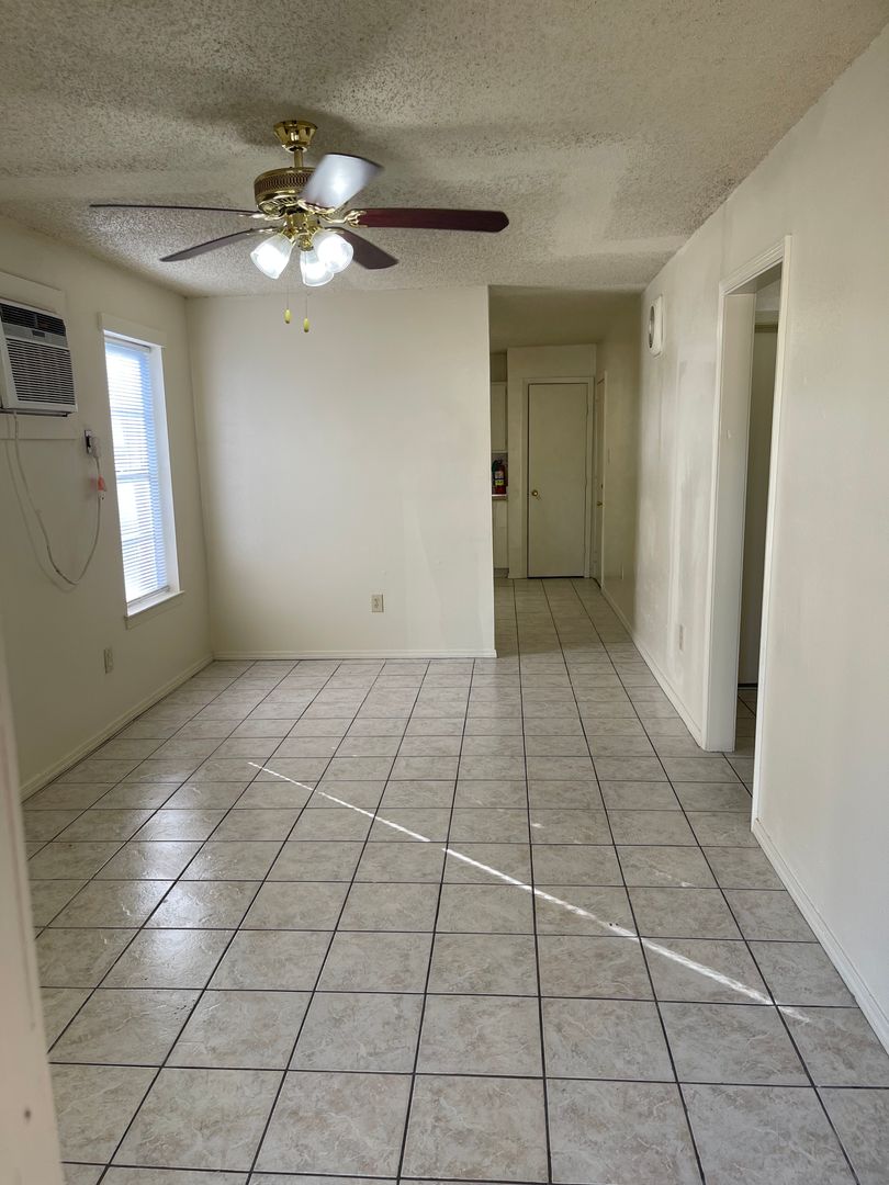 Baton Rouge House: 2336 Elm Park Dr
