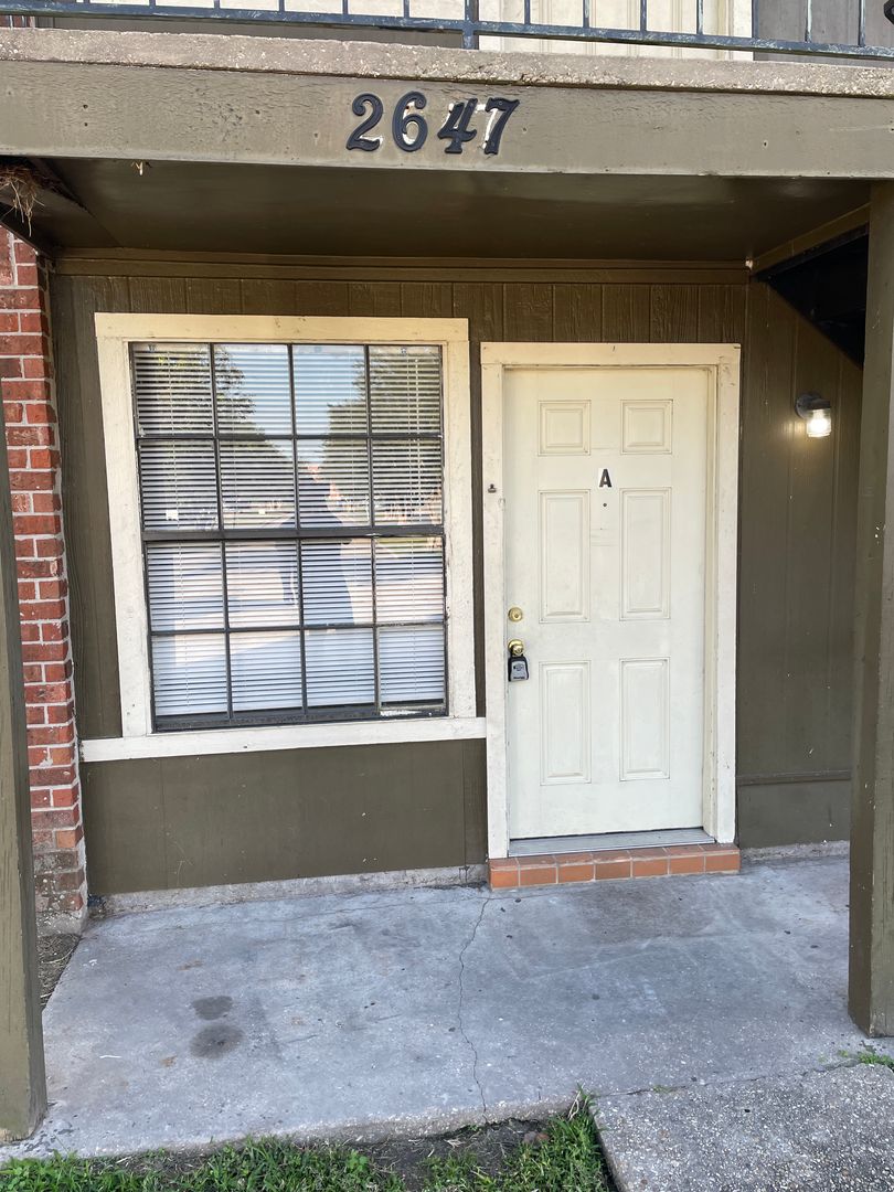 Baton Rouge Apartment: 2647 Amanda Dr