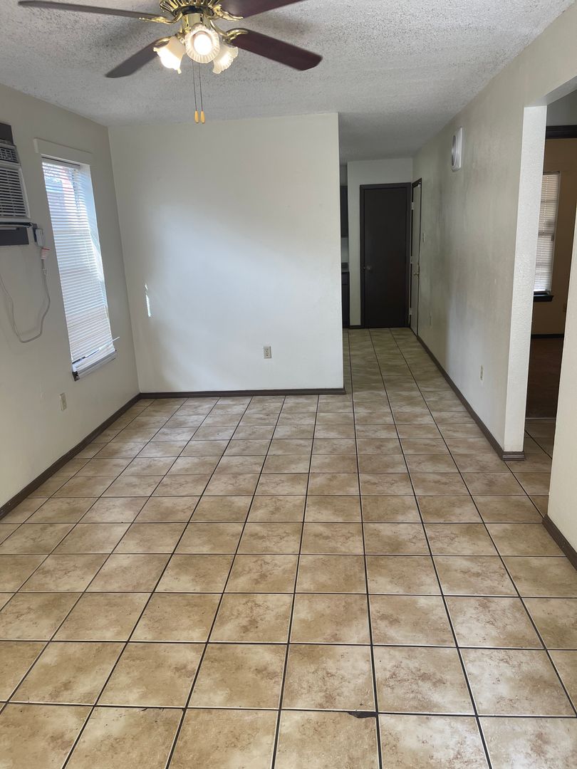 Baton Rouge House: 2319 Elm Park Dr