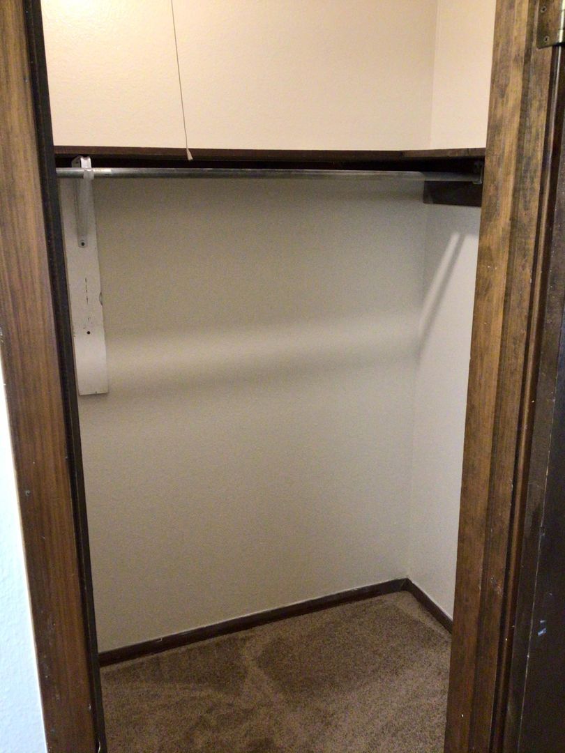 Baton Rouge Apartment: 9228 Florida Blvd  1-40