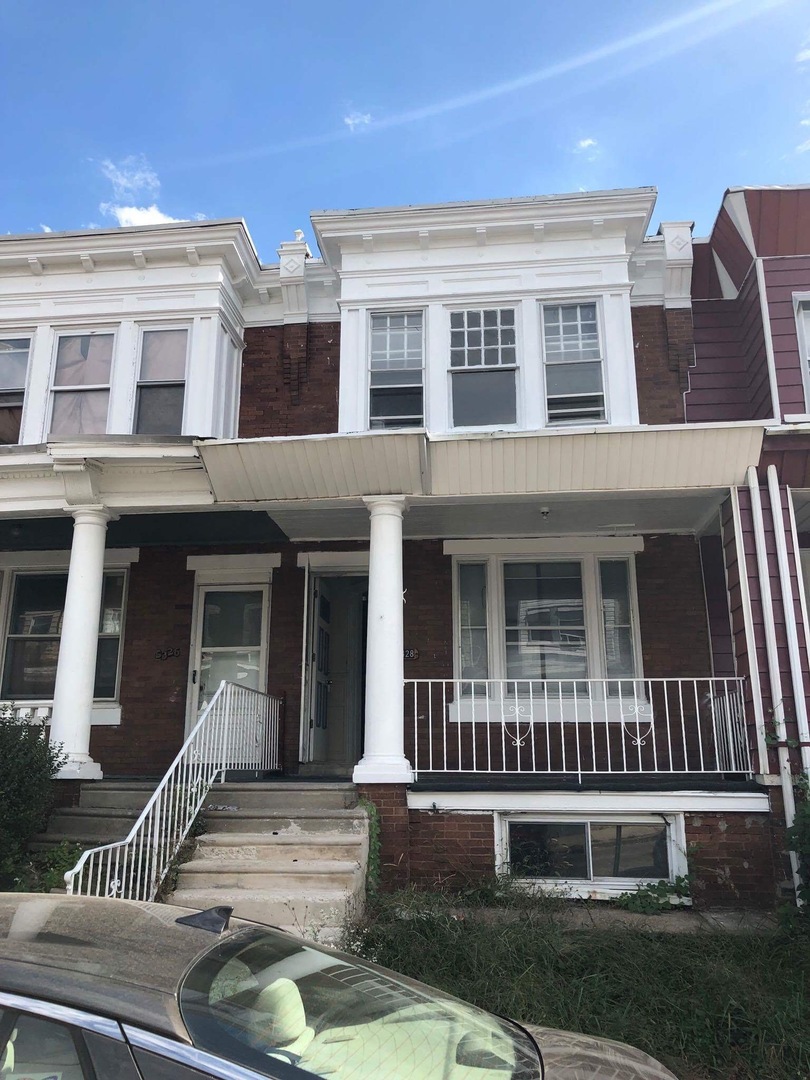 phila House: 5328 Hadfield