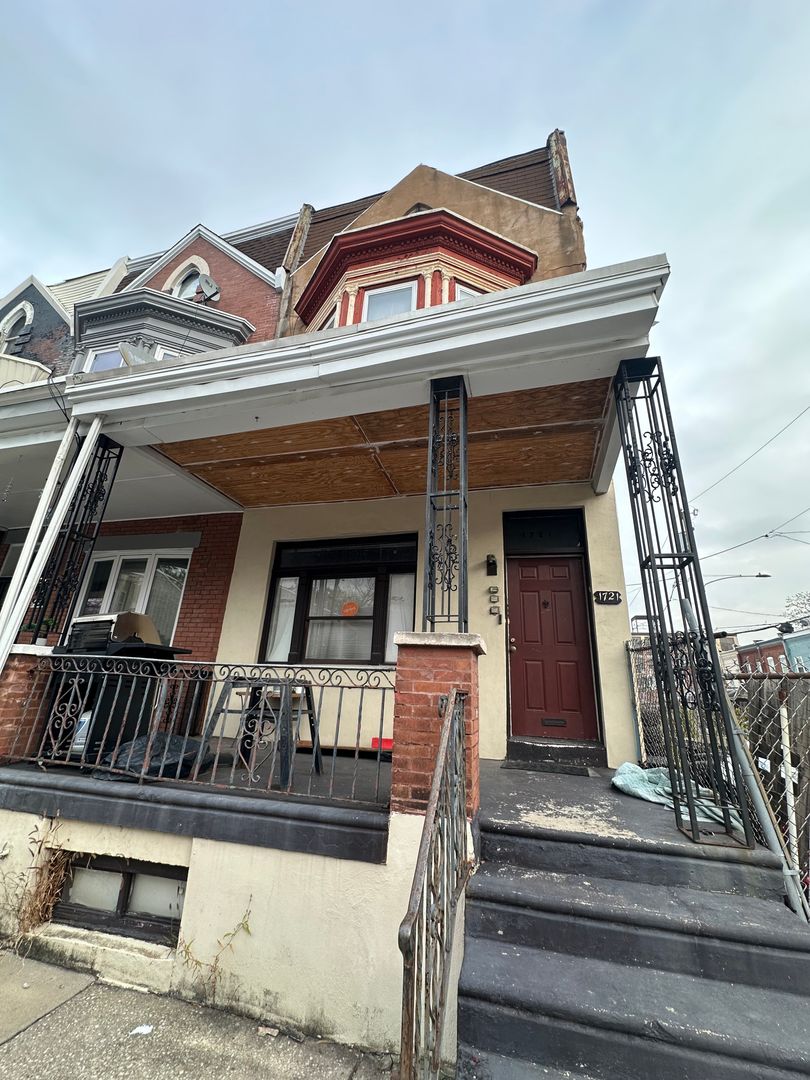 Philadelphia Apartment: 1721 N Creighton St