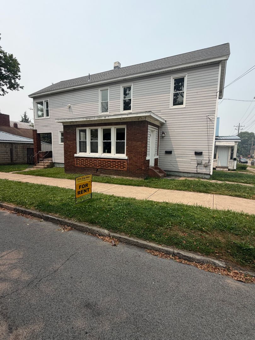 Erie Apartment: 232 WALLACE