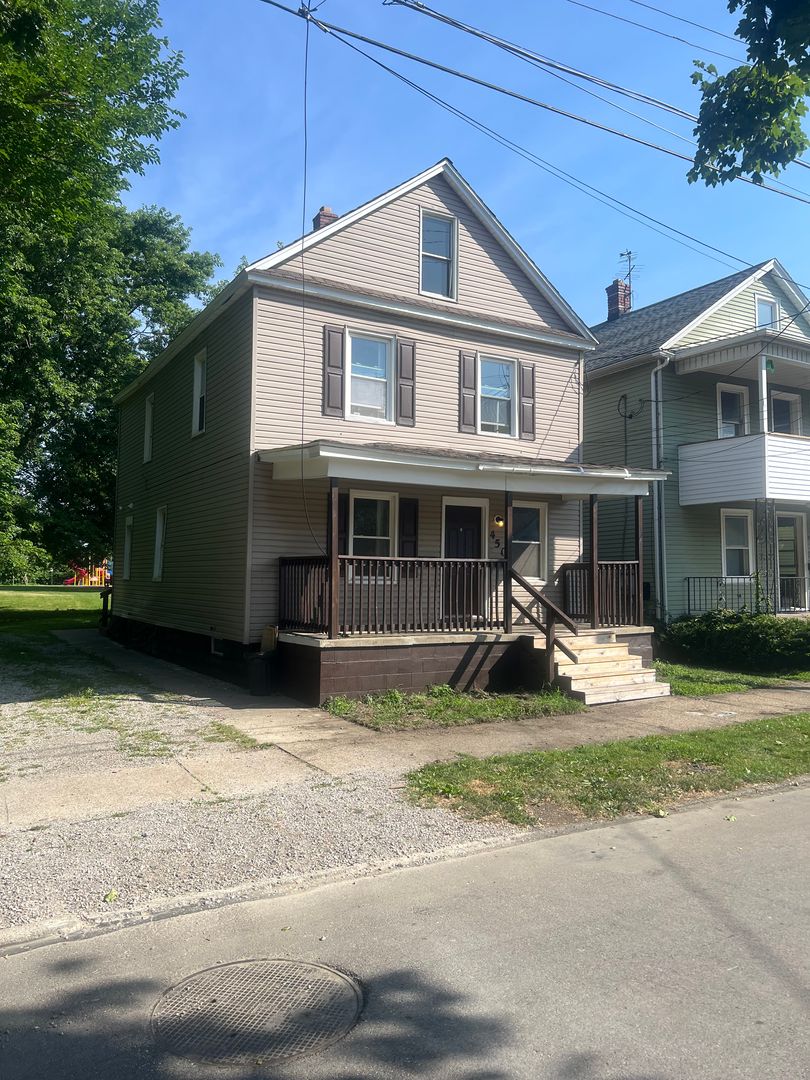 Erie Apartment: 450 E 2ND