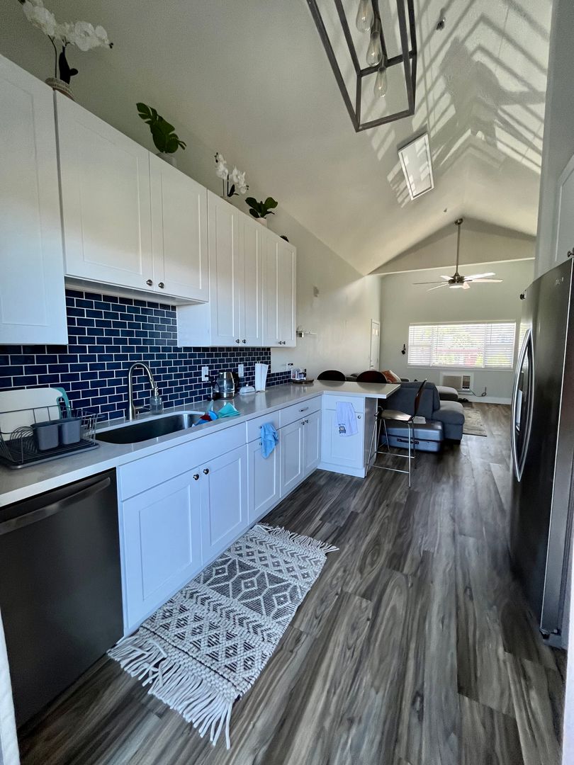 Lahaina Condo: 27 Jillian Lane #631