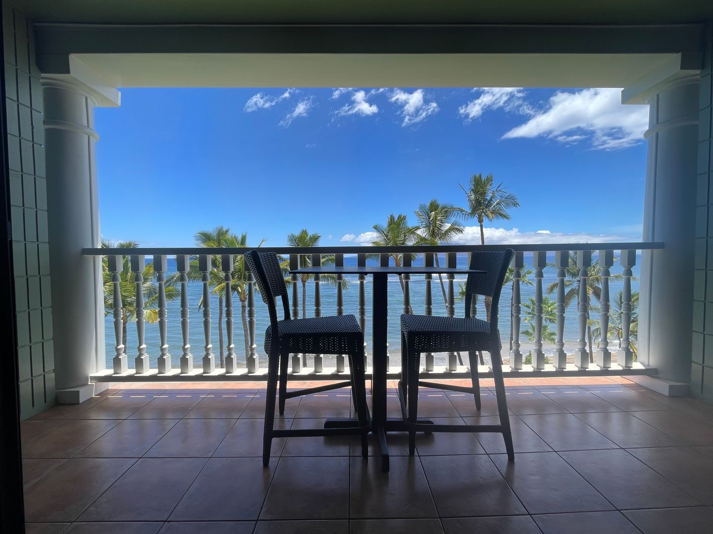 Lahaina Condo: 475 Front Street