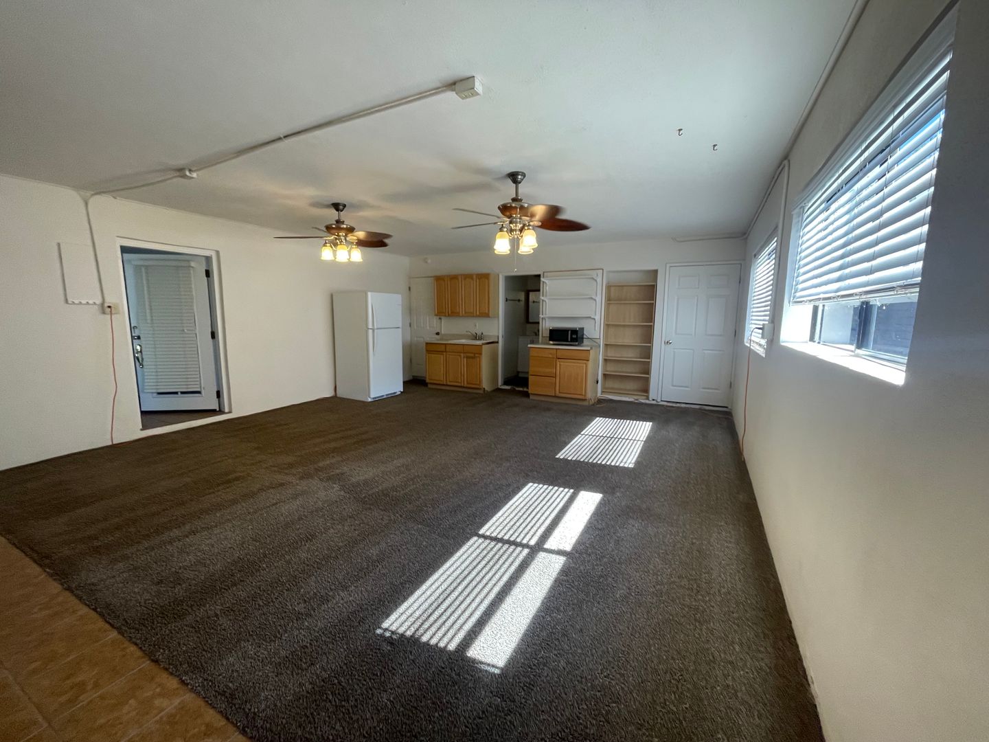 Lahaina House: 9 Akahele #D